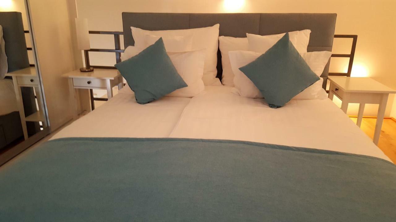 Studio Apartment Vanna - 1St Row To The Sea Opatija Extérieur photo
